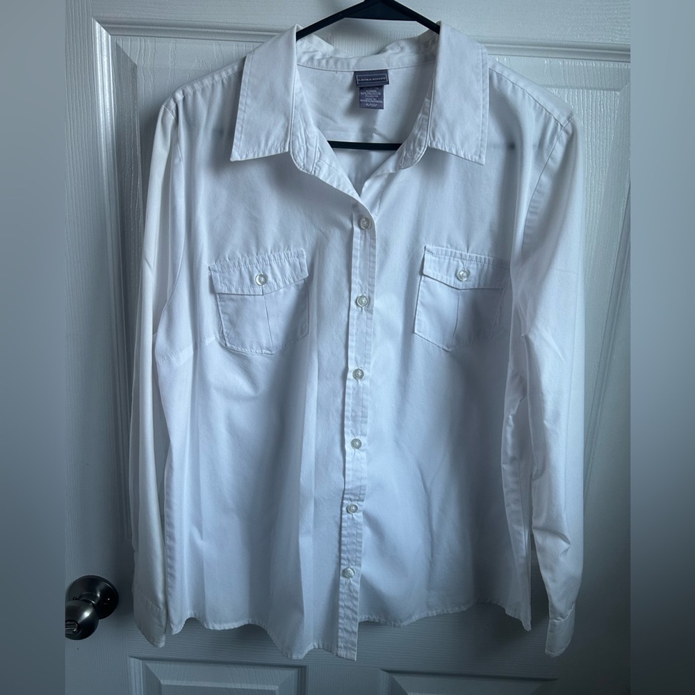 Laura Scott woman’s button-down